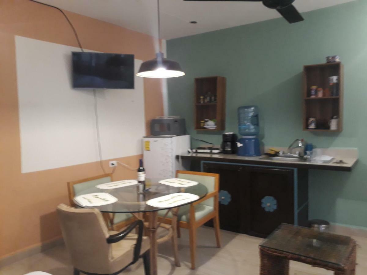 Bea Rooms And Studios 科苏梅尔 外观 照片